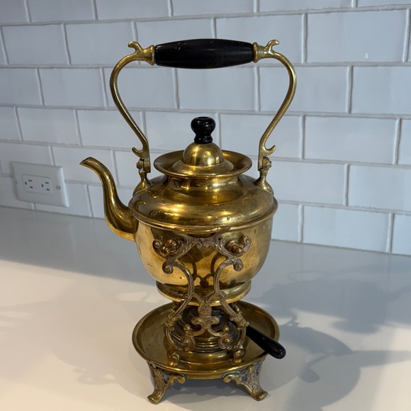 Vintage/Antique Brass Ornate Teapot—STUNNING!! Excellent Vintage Condition!